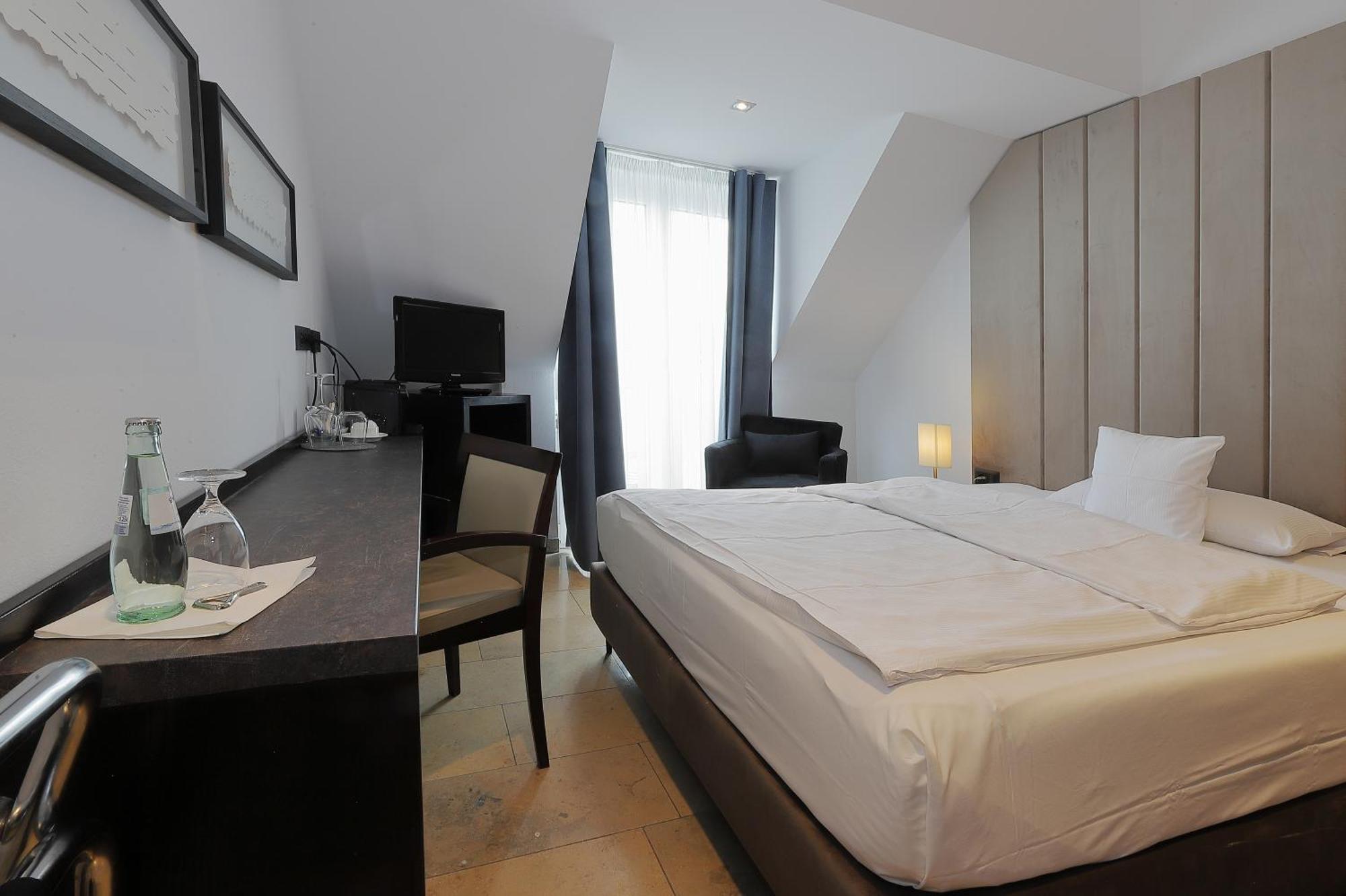 Devin Art Hotel 뒤셀도르프 외부 사진