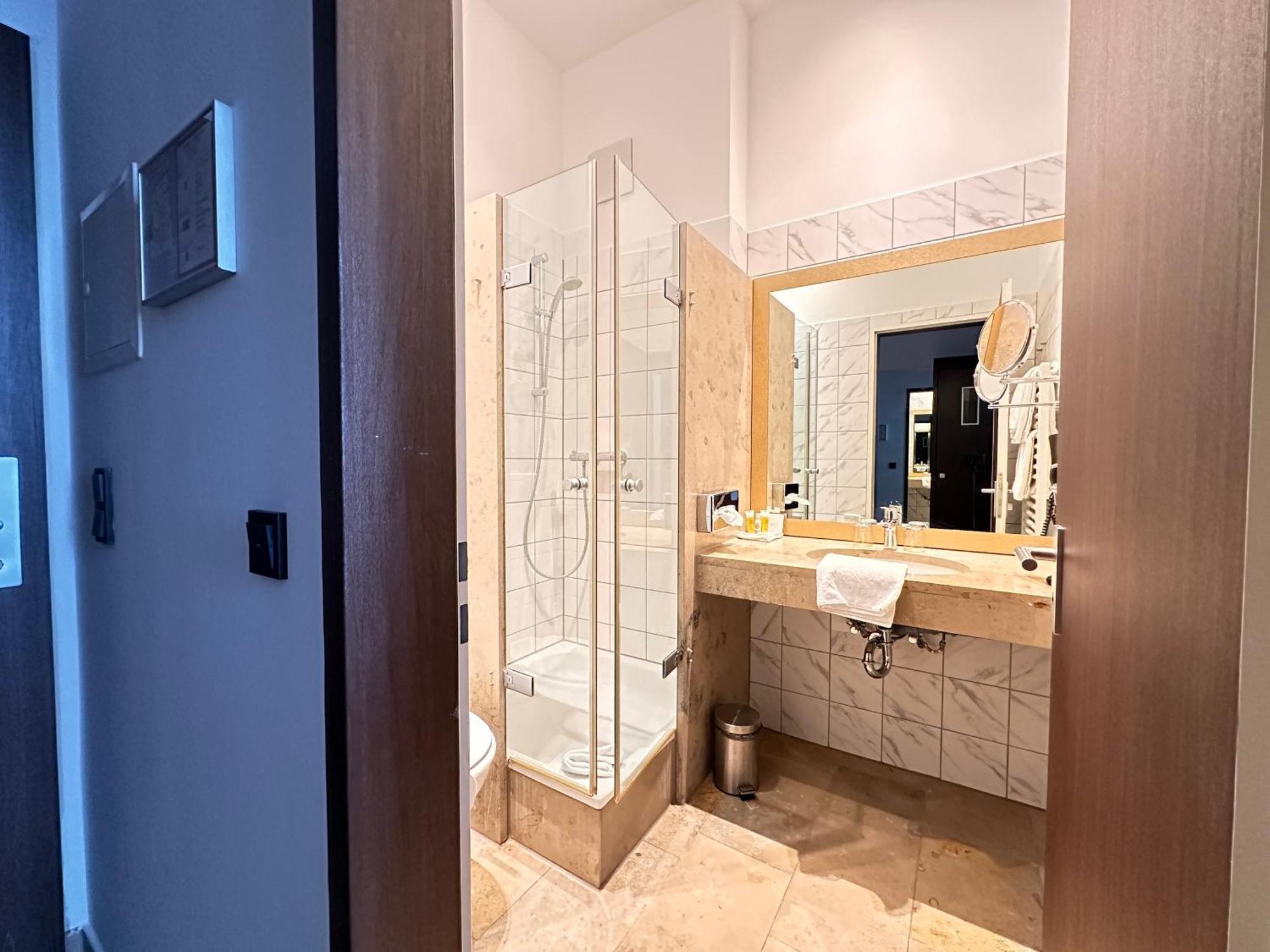 Devin Art Hotel 뒤셀도르프 외부 사진